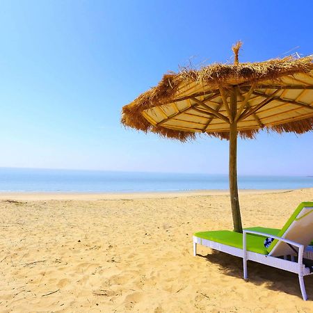 Serena Beach Resort Māndvi Eksteriør bilde